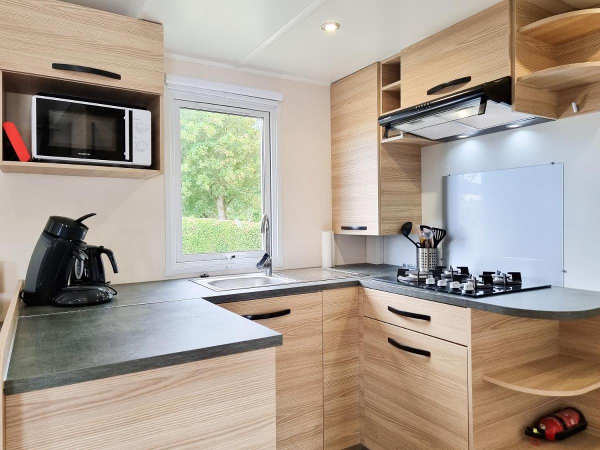 Prachtig Chalet Ok50 D12 Op Familiecamping Oostkapelle Eksteriør billede
