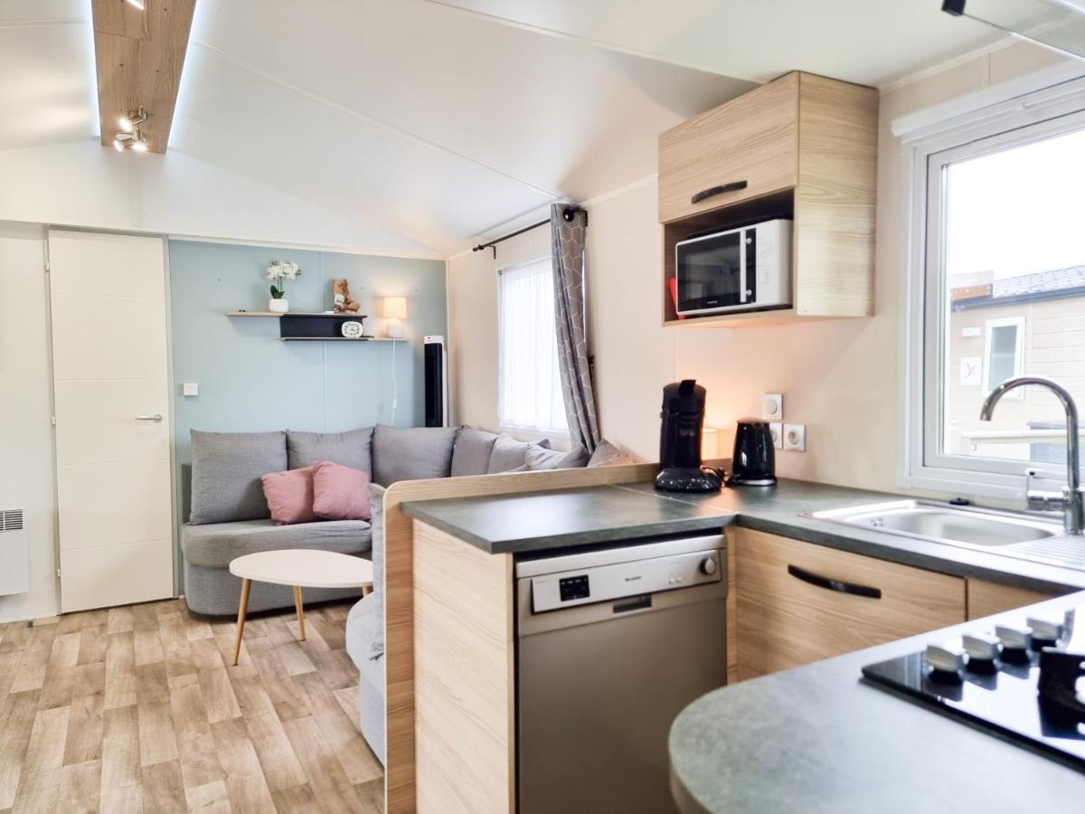 Prachtig Chalet Ok50 D12 Op Familiecamping Oostkapelle Eksteriør billede