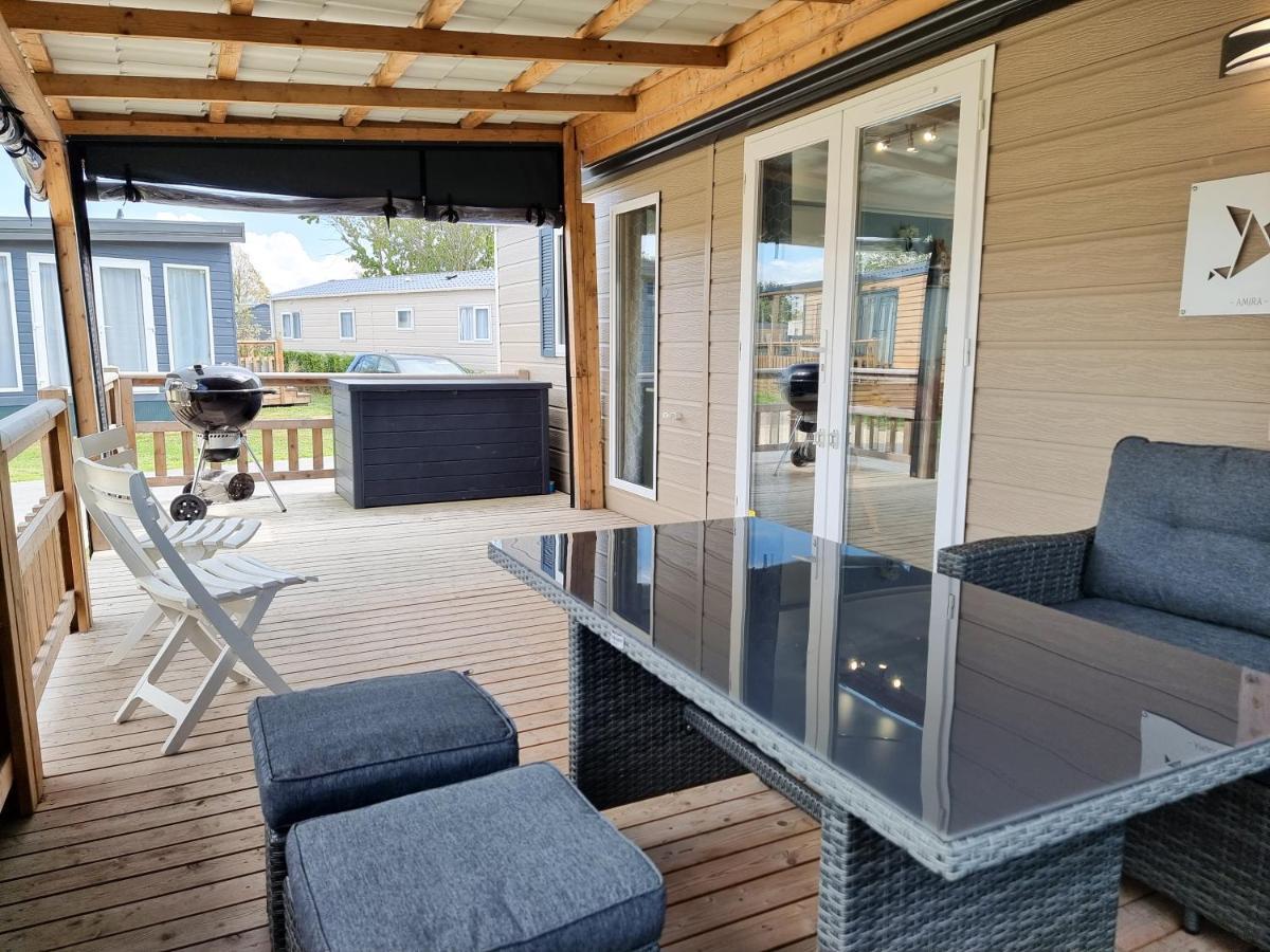 Prachtig Chalet Ok50 D12 Op Familiecamping Oostkapelle Eksteriør billede